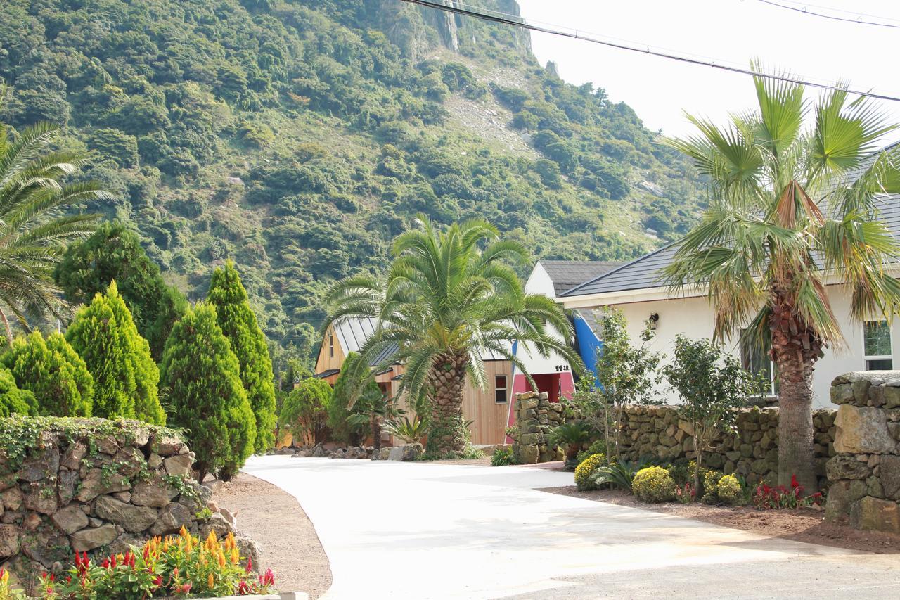 Mirvill Pension & Resort Seogwipo Exterior photo